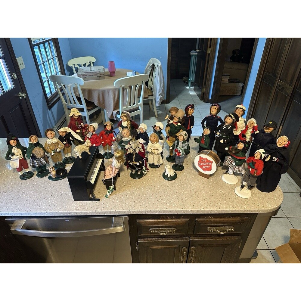 Byers Choice & Salvation Army Mixed Carolers & Accessories Lot - 31 Pieces